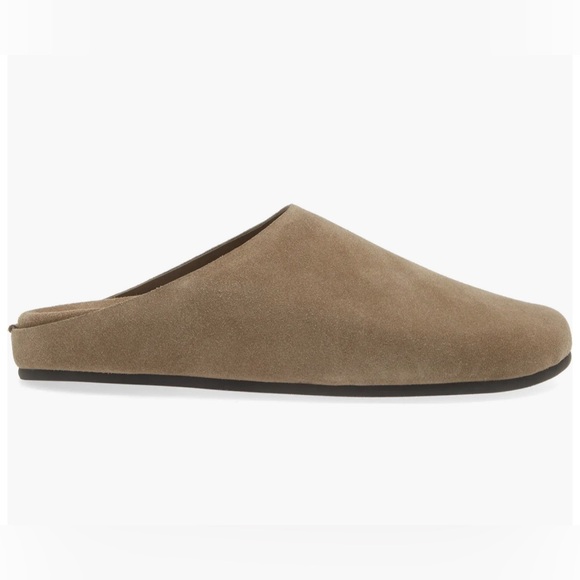 Jeffrey Campbell Content Slide - Picture 2 of 7